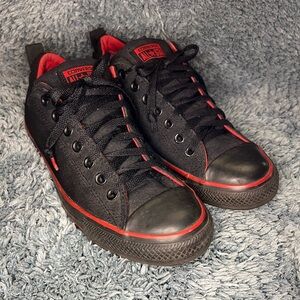 Black/red CONVERSE Unisex Chucks